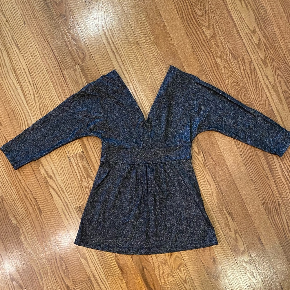 Women’s Express V-Neck Blouse